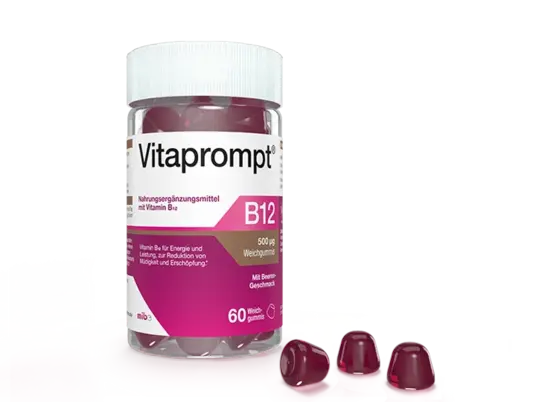 Eine Flasche Vitaprompt B12 Gummibärchen mit Beerengeschmack, gekennzeichnet als Nahrungsergänzungsmittel, mit 60 Stück.
